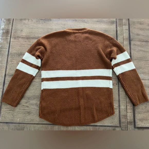 Pink Lily Brown and Cream Women’s Sweater - Picture 2 of 3